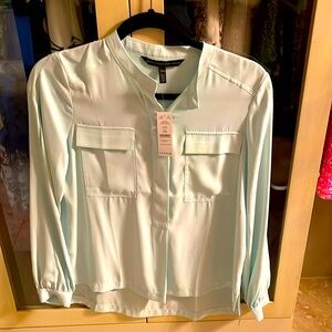 NWT! White House Black Market Soft Shirt with Pockets